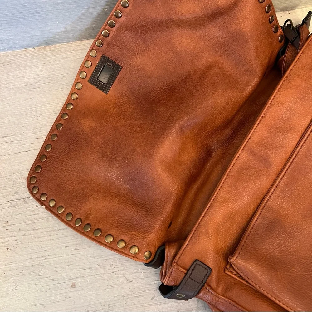 ChillX Brown Faux Leather Hobo Shoulder‎ Bag Purse Good Condition
